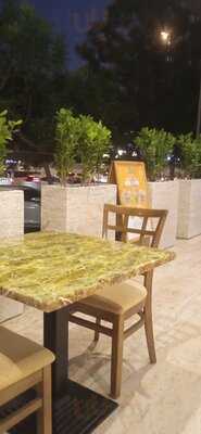 Eggys Veggy Restaurant Llc