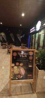 Eggys Veggy Restaurant Llc