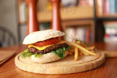 ‪little Neighborhood, Golden Mile‬