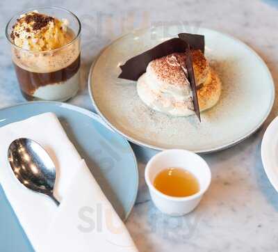 ‪the Lighthouse Palm Jumeirah‬