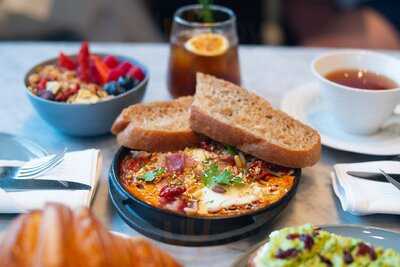 ‪the Lighthouse Palm Jumeirah‬