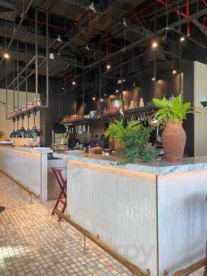 ‪weslodge Saloon City Walk‬