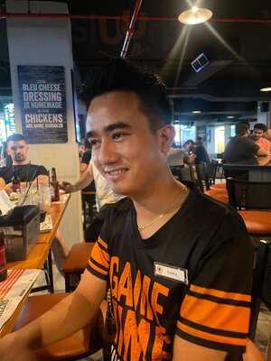 ‪buffalo Wings & Rings - Jlt‬