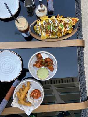 ‪roaring Rabbit‬