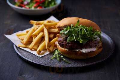 ‪the Farm House‬