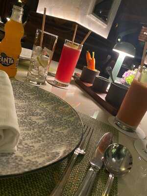 ‪al Nafoorah - Jumeirah Al Qasr‬