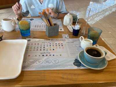 ‪ceramic Corner Cafe‬