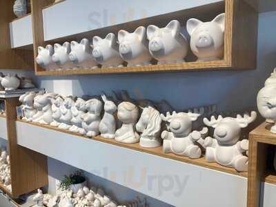 ‪ceramic Corner Cafe‬