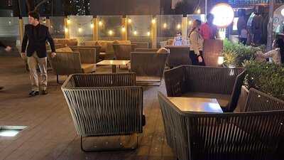 الشوكة الذهبية المركز التجاري