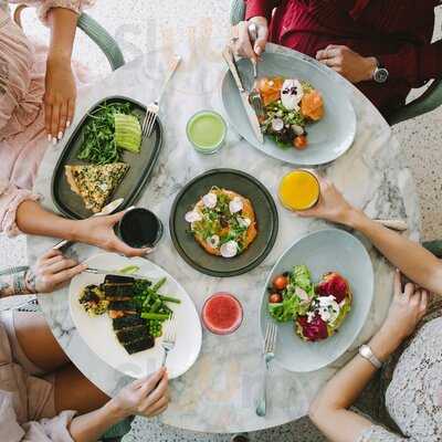 ‪sal's Bistro Jumeirah Islands‬