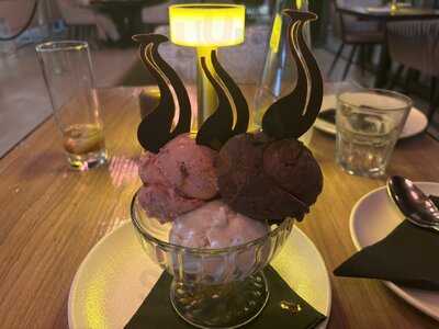 ‪hurricane's Grill & Bar The Beach‬