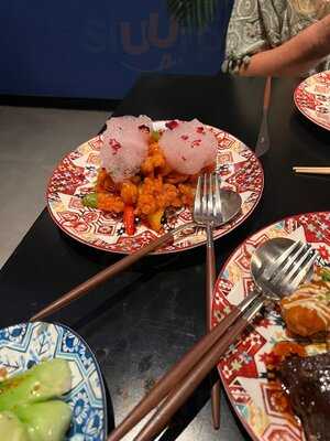 ‪demon Duck By Alvin Leung‬