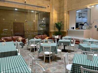 ‪salvis Cafe & Restaurant‬