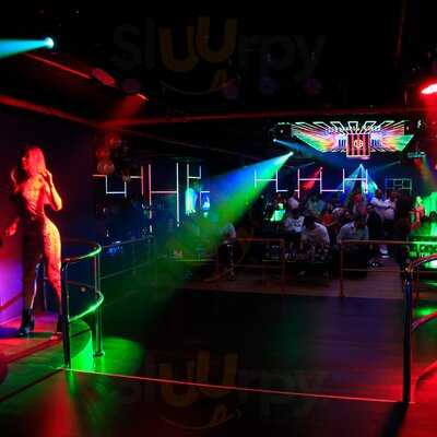 ‪underground Club‬