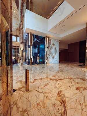 ‪the Royal Tearoom With Christophe Devoille‬