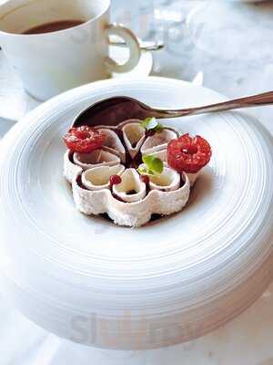 ‪the Royal Tearoom With Christophe Devoille‬