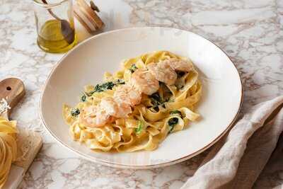 ‪casa Della Pasta - Circle Mall‬