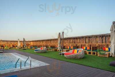 ‪pele Pool Bar & Social Hub‬