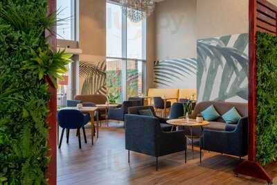 ‪pele Pool Bar & Social Hub‬