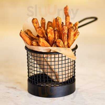 ‪sal's Burger Kitchen‬