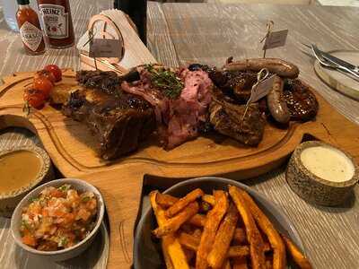 ‪tribes Dubai Hills Mall‬