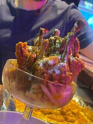 ‪madness Restaurant‬