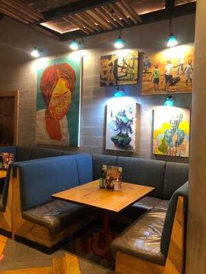 ‪nando's Dubai Motor City‬