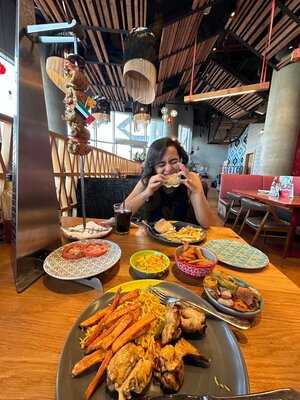 ‪nando's Dubai Motor City‬