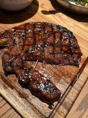 ‪hunter & Barrel Mirdif‬