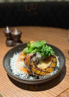 ‪hunter & Barrel Mirdif‬