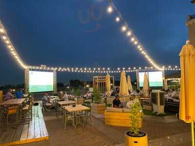 ‪crafty Fox Gastropub & Sports Bar‬