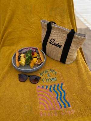 ‪peaches & Cream Beach Restaurant‬