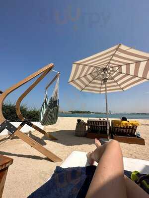 ‪peaches & Cream Beach Restaurant‬