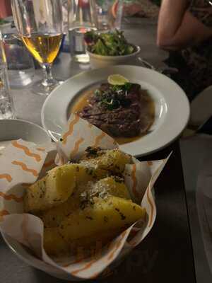 ‪peaches & Cream Beach Restaurant‬