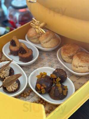 ‪socialbee Lobby Lounge‬