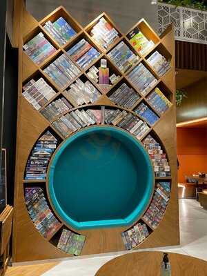 ‪unwind Speciality Boardgame Cafe‬