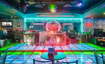 ‪manila 21 Café‬