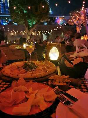 ‪the Restaurant At Bla Bla‬