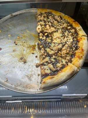 ‪pizza Nations Millenium Barsha‬