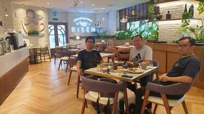 ‪risen Café And Artisanal Bakery - Barsha Heights‬