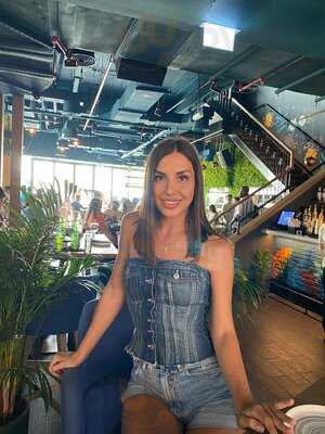 ‪la Mezcaleria At Pavilion At The Beach‬