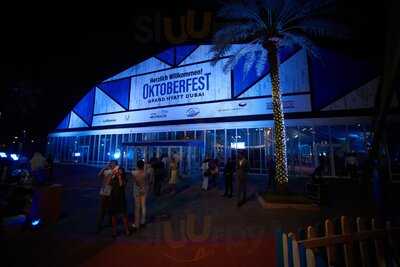 ‪grand Oktoberfest Tent‬