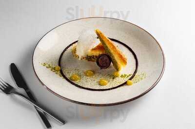 ‪neem Tree Lounge‬