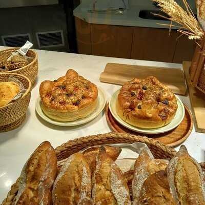 ‪the Coop House‬