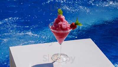 ‪myami Pool Bar & Lounge‬