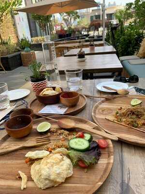 ‪green Earth Cafe‬