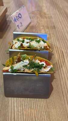 ‪h2o Cafe And Restaurant‬