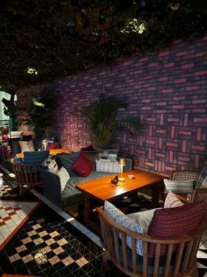 ‪above Eleven Dubai‬