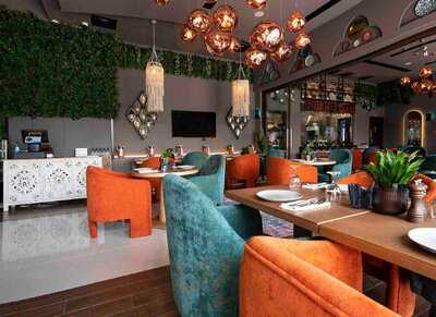 ‪paddock Restaurant‬