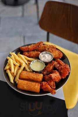 ‪roadster Diner‬